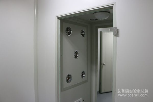 成都醫學院科研實驗中心建設